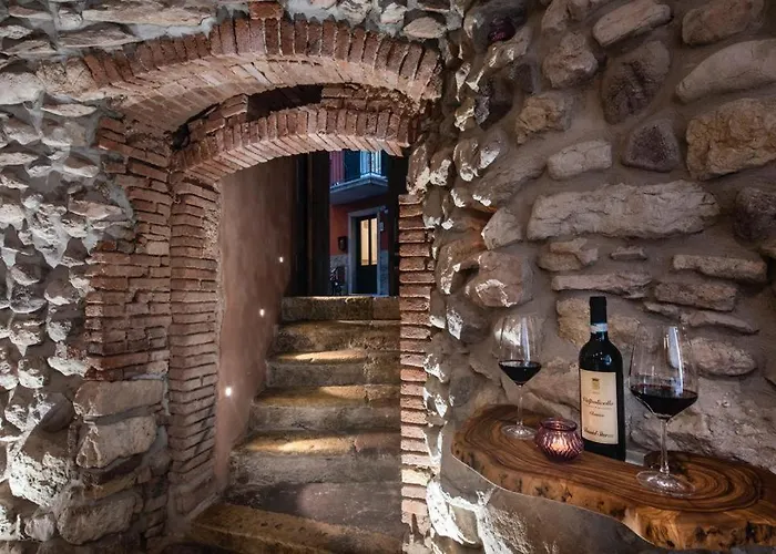 Benaco36 Hotel Torri Del Benaco